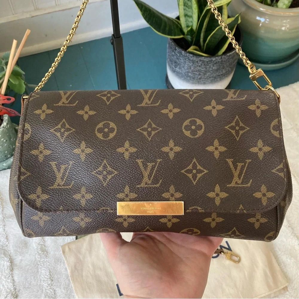 Louis Vuitton ✨HP✨ RETIRED Monogram Favorite MM - Picture 3 of 17
